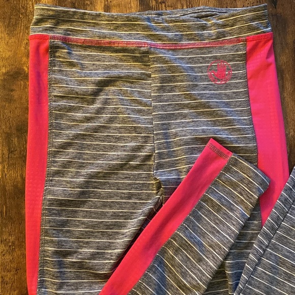 Two Body Glove girl’s pants, stretch leggings - Picture 6 of 10